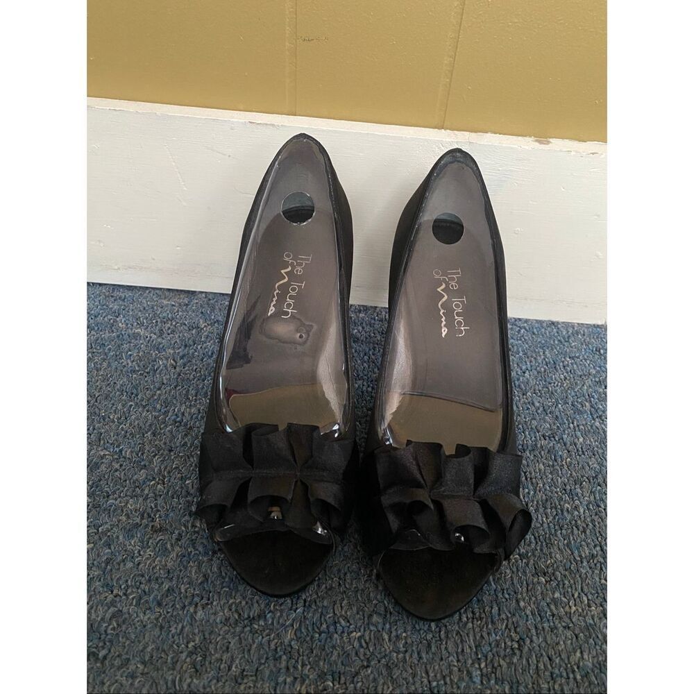 The touch of nina women 8 open toe satin heels with ribbon toe black